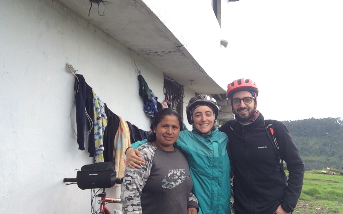 En le patio de Lourdes